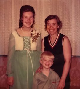 Young Jack Elliott with family.