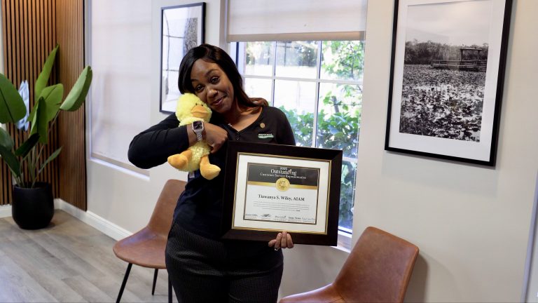 Tia, Daisy, and National Outstanding CSR of the Year Award.